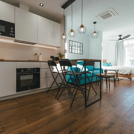 Macarena Apartamento Caces