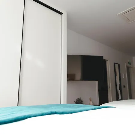 Macarena Apartment *