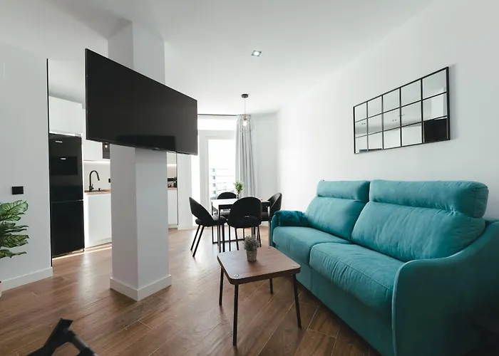 Macarena Suites - Centro Historico Con Parking Gratis Daire *