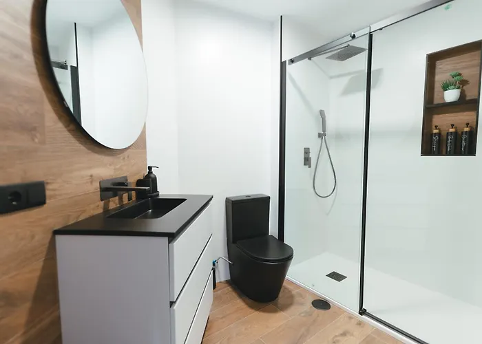 Macarena Suites - Centro Historico Con Parking Gratis * Caces